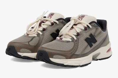 JJJJound x New Balance 740N US Size 8.5 ORDER CONFIRMED will ship ASAP 