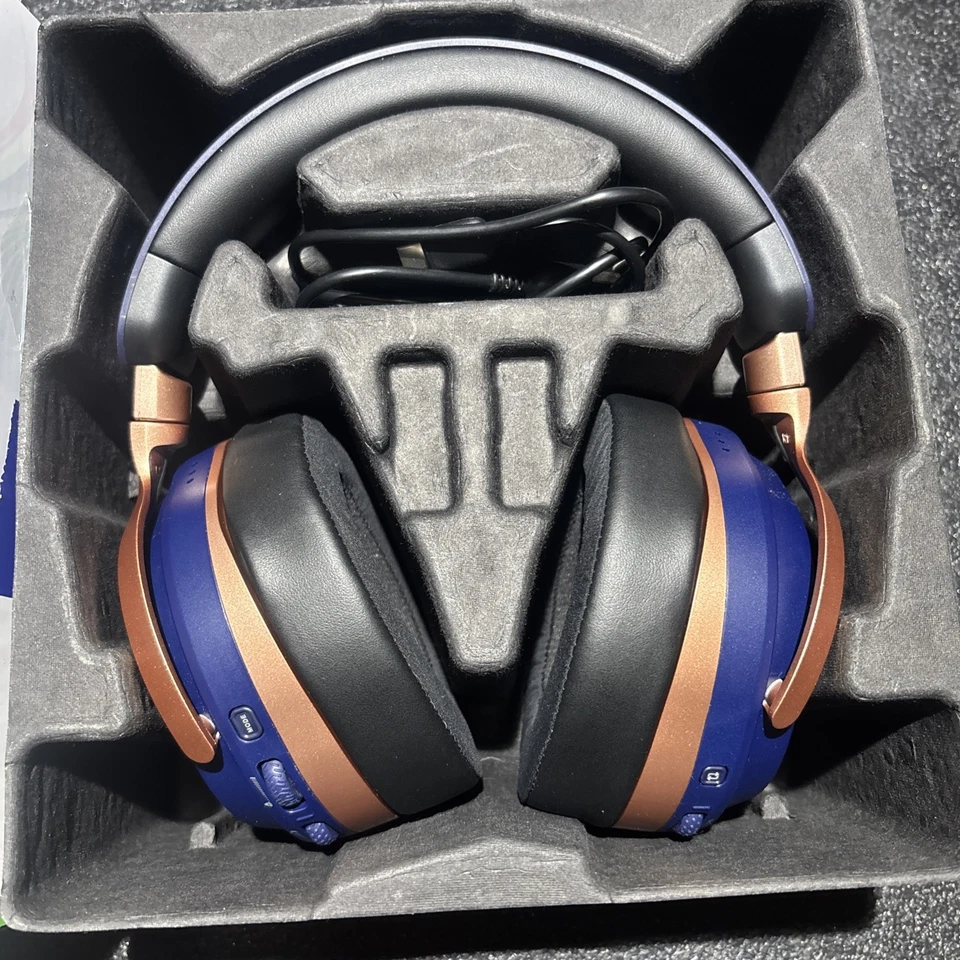 Turtle Beach Stealth 700 Gen 3 Wireless Gaming Headset Cobalt blue PLEASE READ - Image 2 of 4