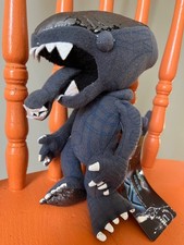 VINTAGE 2004 DIAMOND SELECT ALIEN VS PREDATOR ALIEN QUEEN STUFFED PLUSH WITH TAG