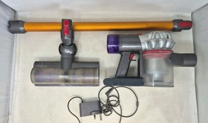 Dyson V8 Advanced Kabelloser Staubsauger - Weiß & Schwarz mit neuem Akku