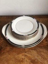 vintage Royal Doulton tea&cake set for 8 cups & saucers, tea pot, small plates