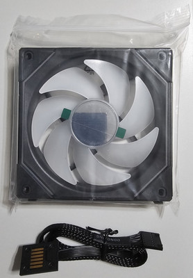 Lian Li SL-Infinity 120mm RGB Case Fan - Black