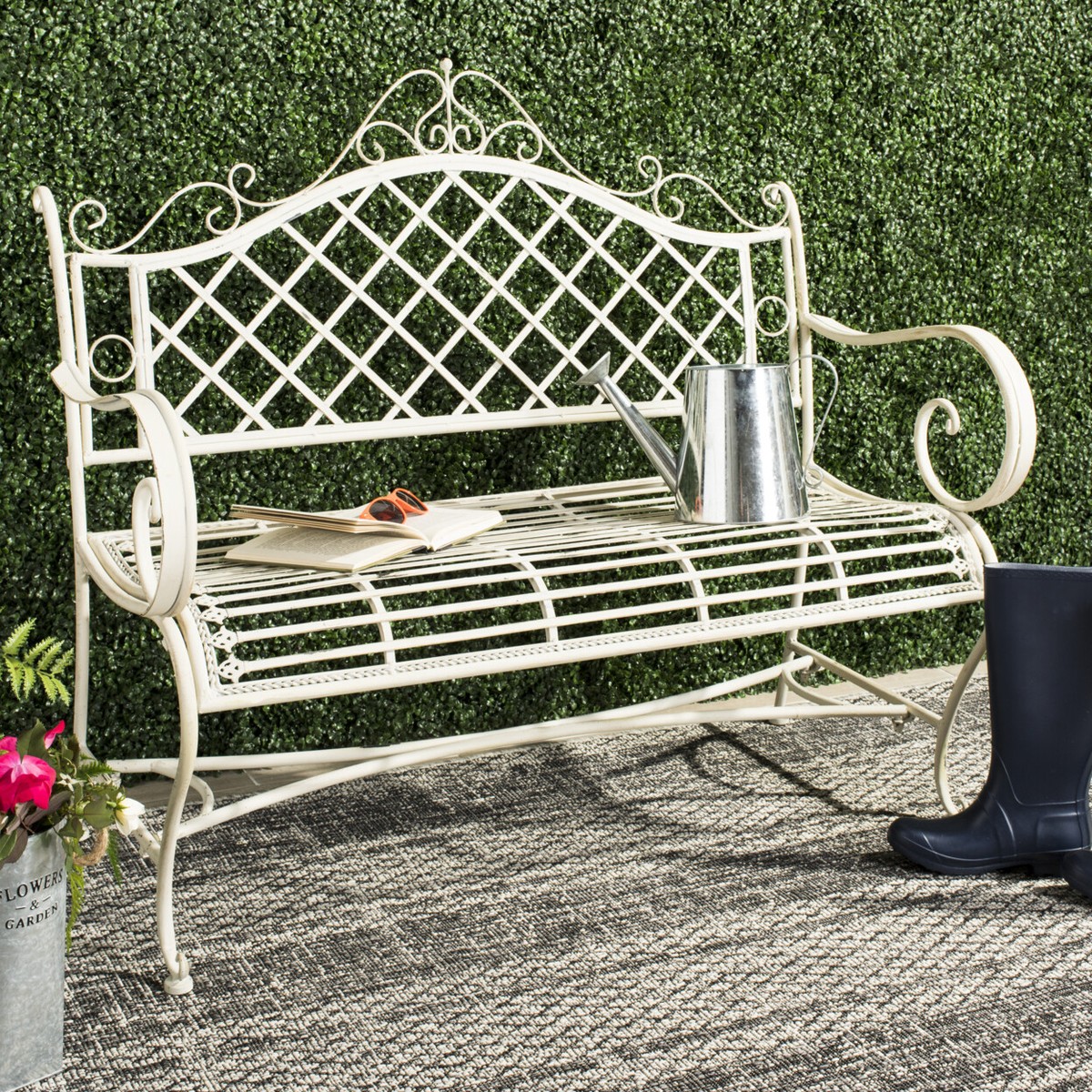 SAFAVIEH Outdoor Collection Abner 45.75-inch Wide Garden Bench