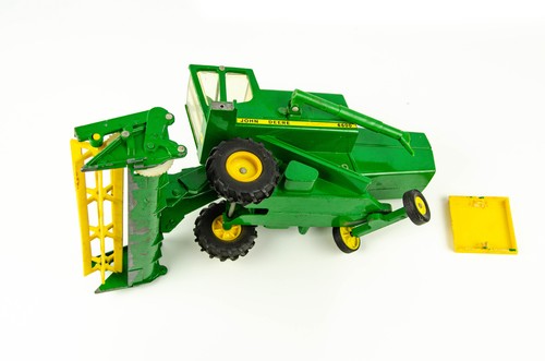 1960s to 1970s Ertl 1/16 John Deere Tractor Implement Lot Hay Baler Combine Plow - Picture 4 of 12