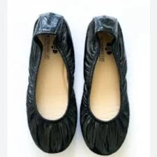 The STOREHOUSE FLATS Womens Black Oil Tanned Patent Leather size 6 NWOB