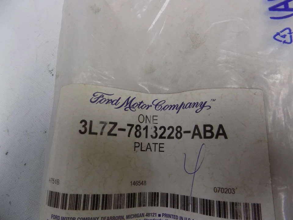 Nuevo OEM 2003 2004 Lincoln Navigator placa de umbral de puerta trasera almohadilla rasguño cubierta de moldura Foto 3 de 3
