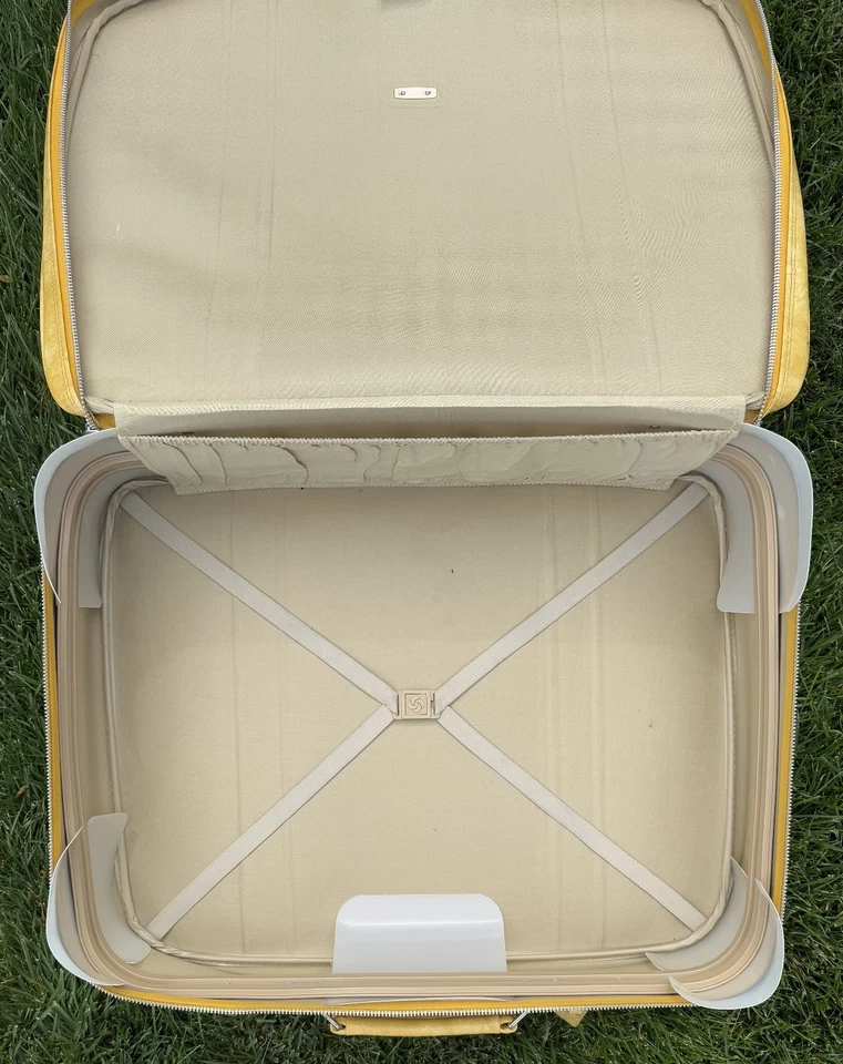 SAMSONITE Sonora - Vintage MCM Yellow Soft Suitcase Luggage + ID Tag - 28x22x10 - Image 4 of 4