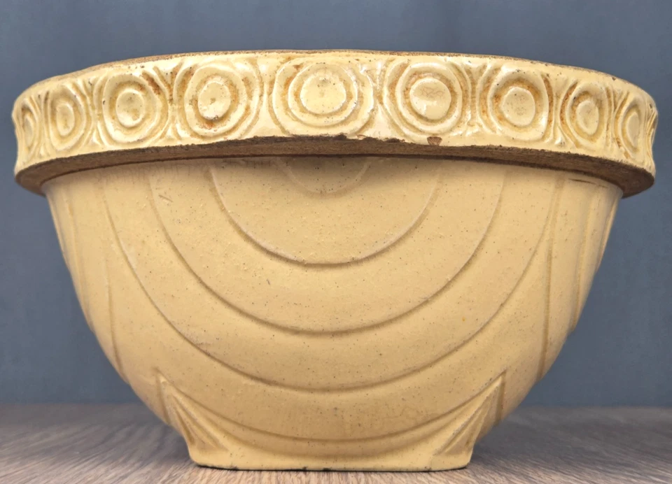 Antique farmhouse Yellow Ware batter bowl w spout, McCoy? 22-3-9" pottery - Image 3 of 4