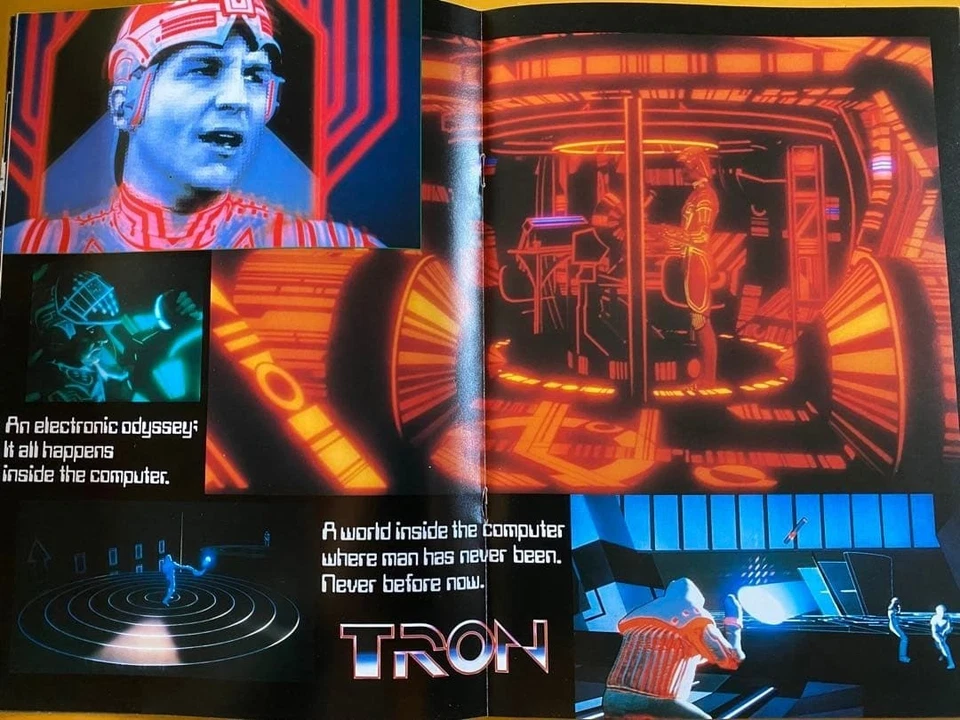 Rare movie pamphlet "Tron (1982)" Japan (with ticket stub) Walt Disney -F/S - Image 3 of 4