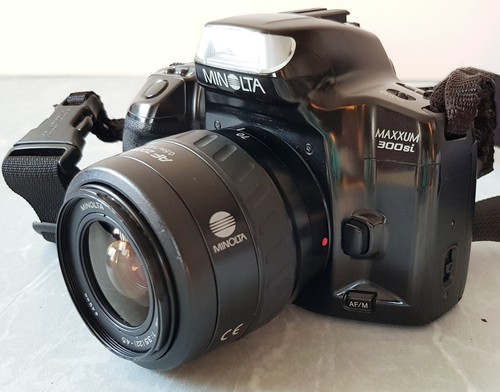 Vintage MINOLTA MAXXUM 300si 35mm Film Camera with 35-70mm Zoom Lens + Bag - Picture 3 of 11