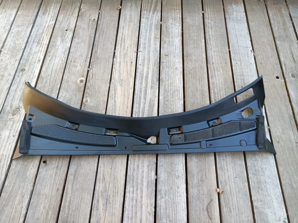 Крышка стеклоочистителя ветрового стекла вентиляционная панель передний капот Chevrolet SSR 2003-2006 годов выпуска - Изображение 4 из 4