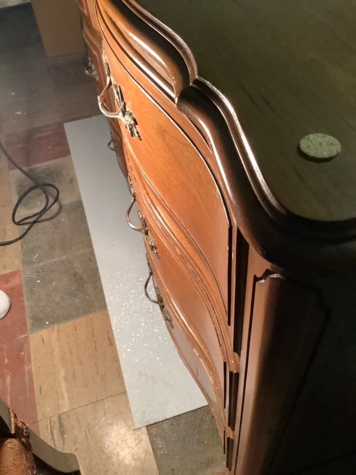 Dresser Serpentine National Mt Airy Carolina del Norte Foto 4 de 4