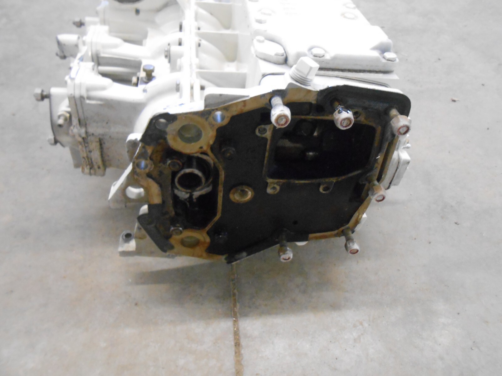 A404010-1 Chrysler 1972 70hp 707HE Outboard Crankcase Powerhead 120/120/125 (E3)