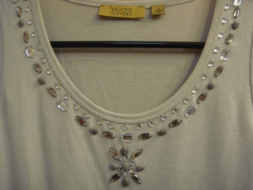 NWT VALERIE STEVENS sz S Lt. Taupe Embellished Top Crystal Rhinestone Tank $40 - Picture 2 of 5