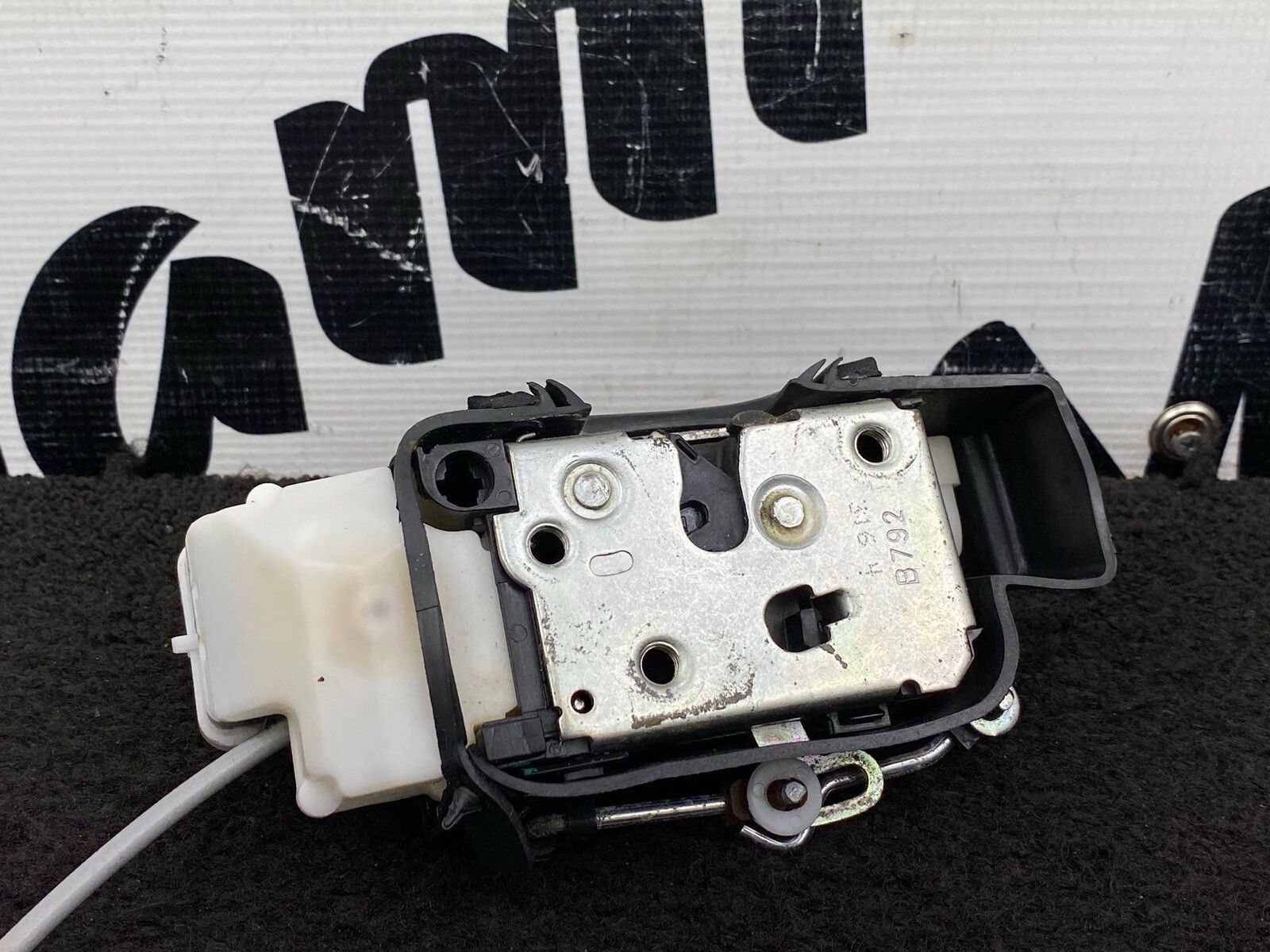 2015 Maserati Granturismo MC Passenger Right Side Door Lock Latch Actuator OEM