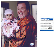 Eric Stonestreet 'Modern Family' Signed 8x10 Photo 'Cameron Tucker' ACOA