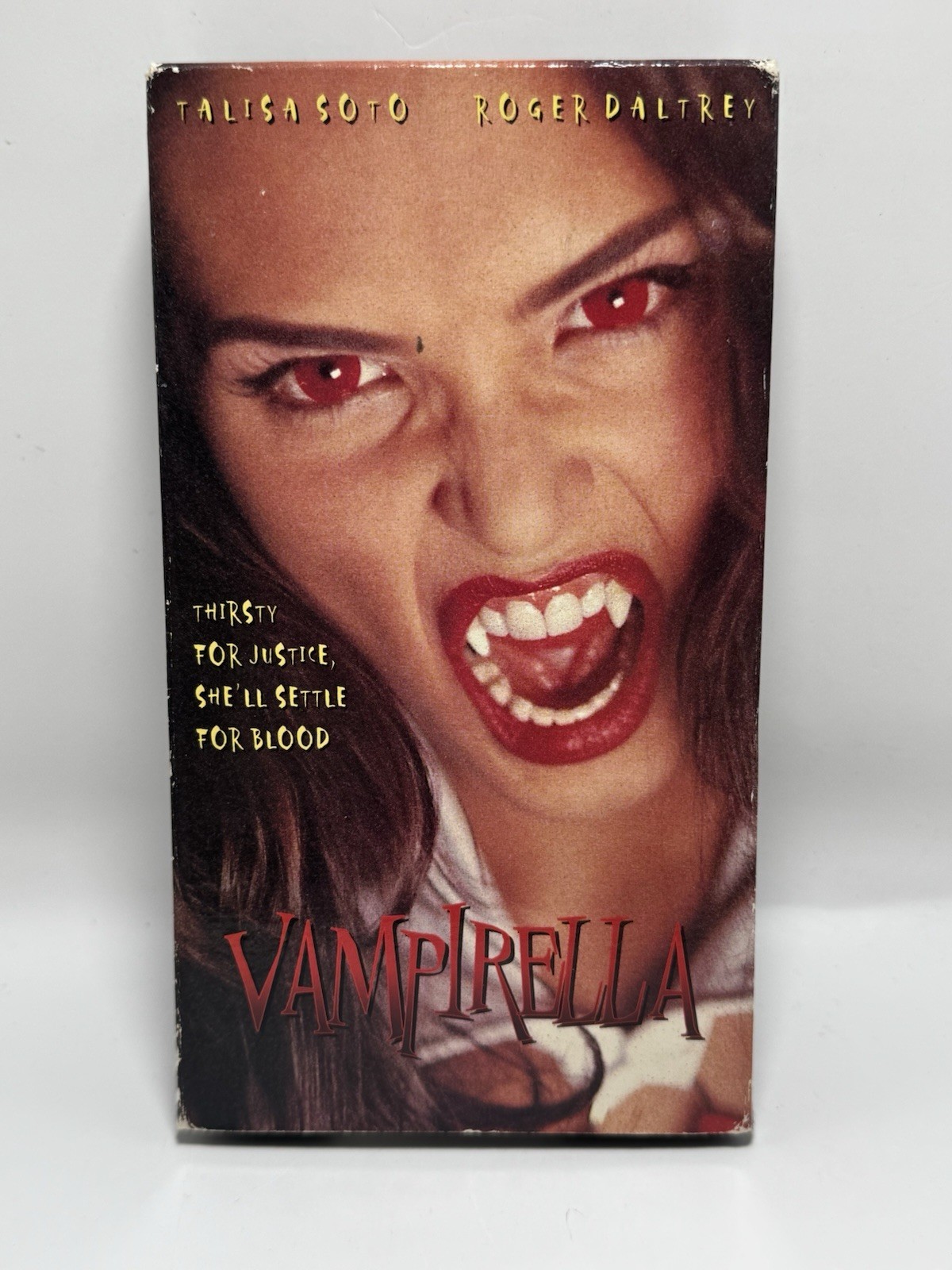 Vampirella VHS (1996) Talisa Soto Roger Daltrey New Horizons Cult Horror Rare
