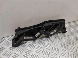 VW PASSAT B7 ALLTRACK 365 Rechte Scheinwerferhalter 3C0807890 2.00 30541587