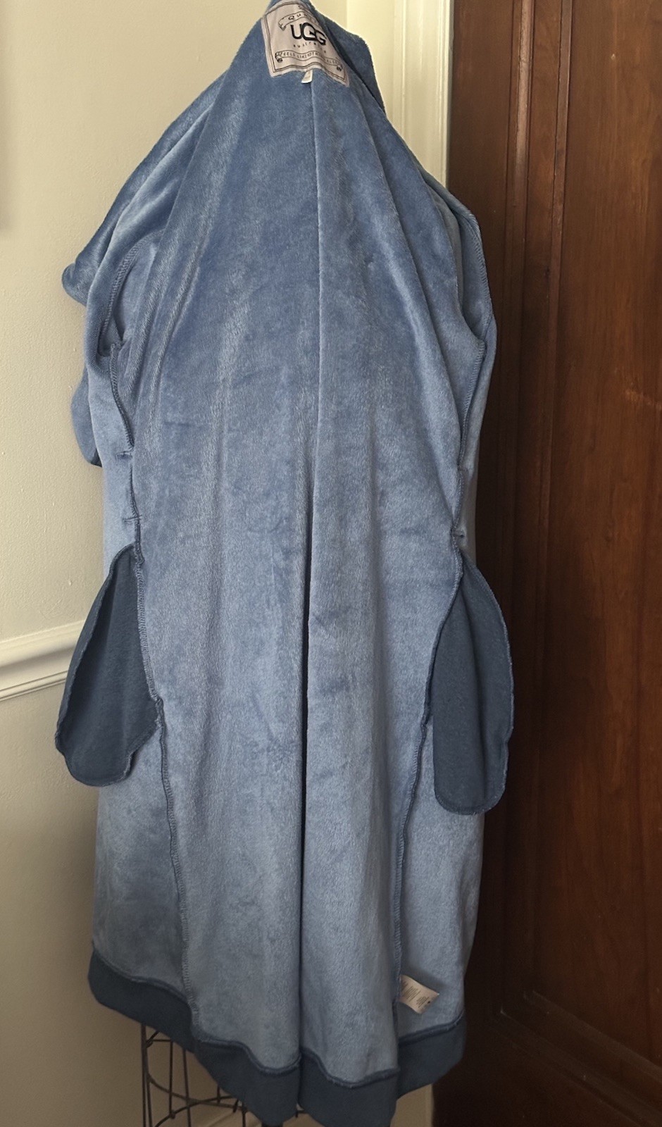 UGG Duffield Solid Blue Robe Thick Plush Luxurious Shawl Collar Robe Size Medium image 8
