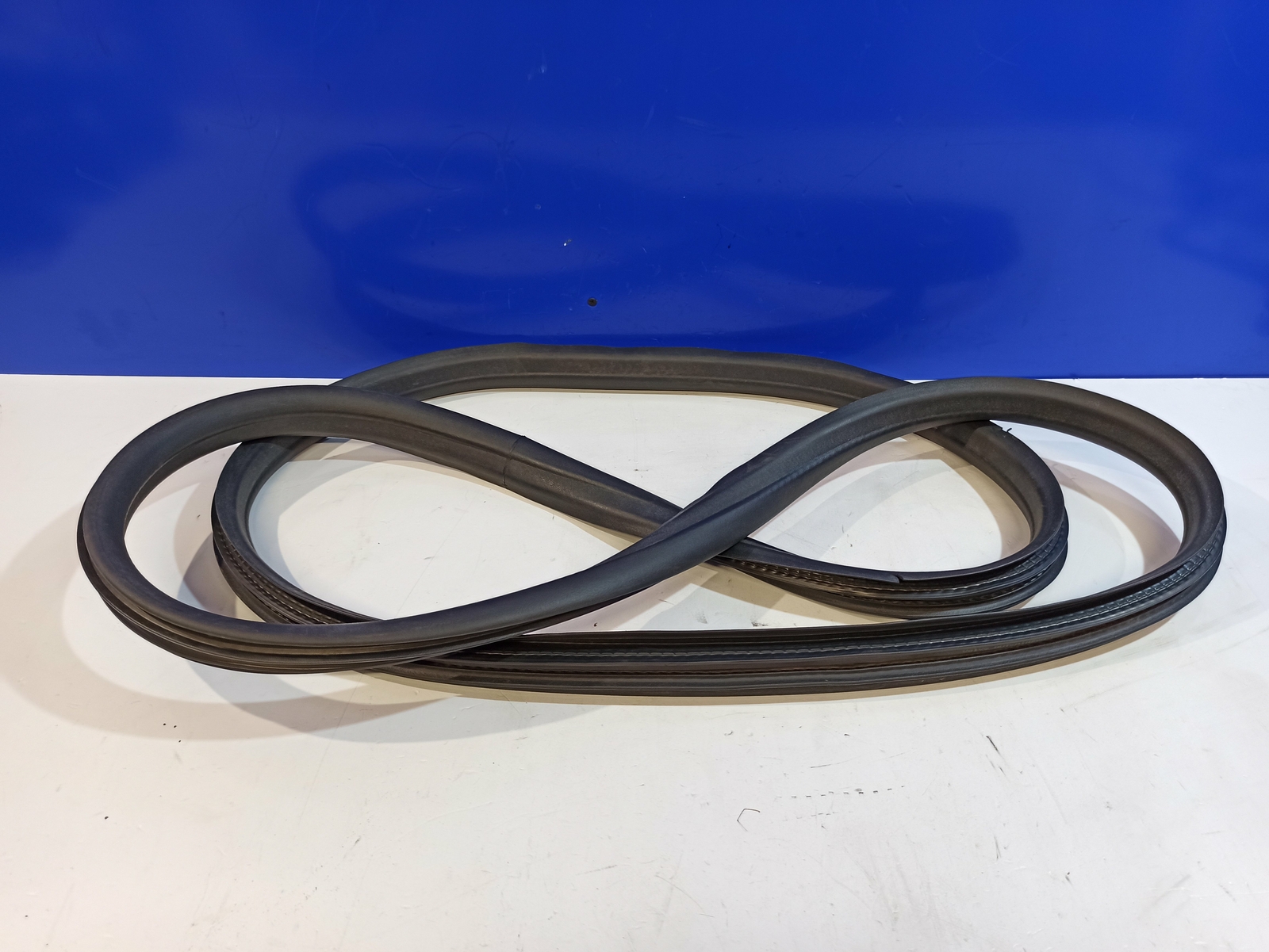 VOLVO V60 T5 Front Right Door Seal Rubber 31424017 31335806 