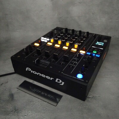 Pioneer DJ CDJ-2000NXS2 + DJM-900NXS2 CDJ2000NXS2 DJM900NXS2 Set