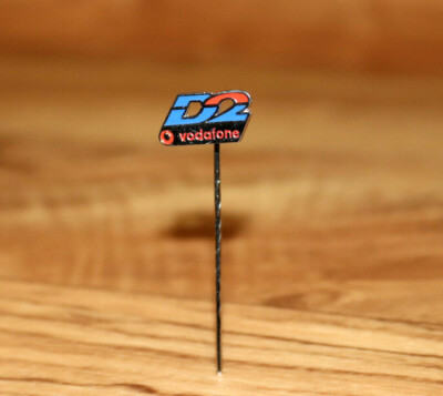 Vodafone D2 Telecommunications company Vintage Promo Pin Badge kakaduya