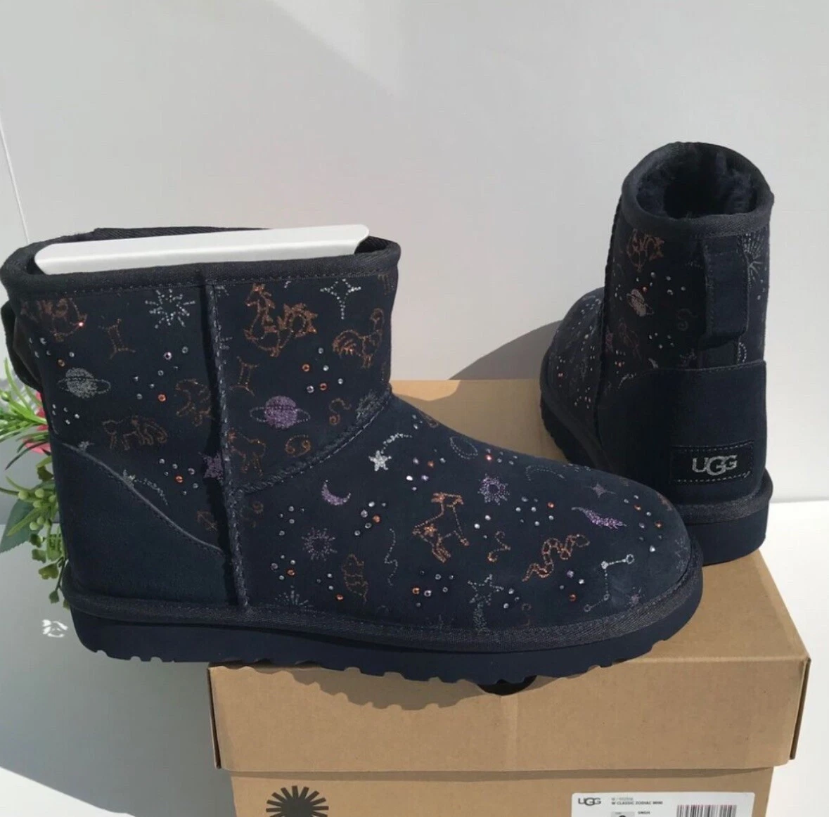 UGG CLASSIC ZODIAC STIVALE CORTO NOTTE STELLATA PELLE DI PECORA SCAMOSCIATA DONNA US 6