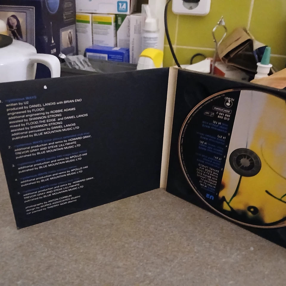 U2 - Mysterious Ways, 5 Track Maxi Cd - Bild 2 von 2