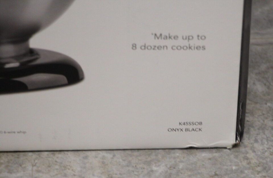 NEW KitchenAid 4.5Quart Classic TiltHead Stand Mixer Onyx Black