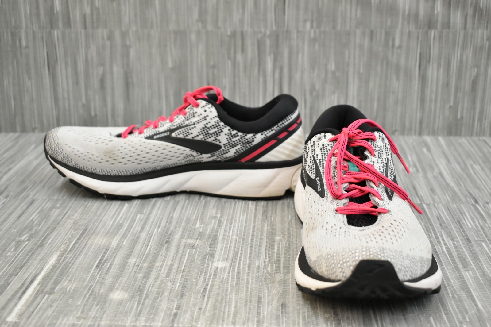 adidas ultra boost vs brooks ghost 11