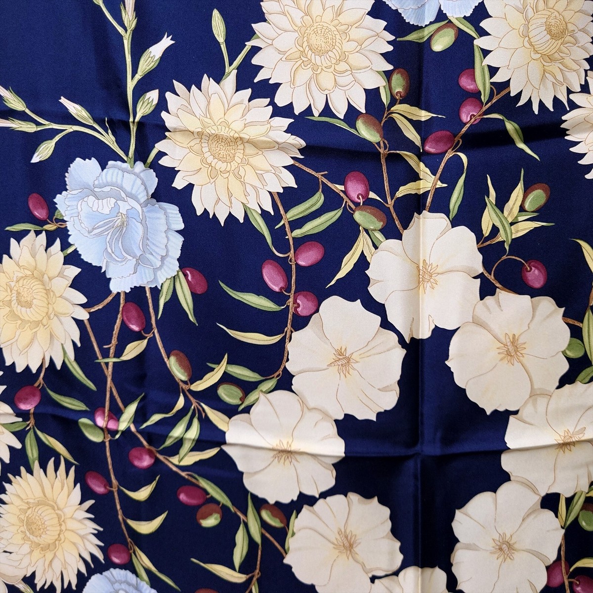 Salvatore Ferragamo large scarf silk 86cm 33″ square flower navy