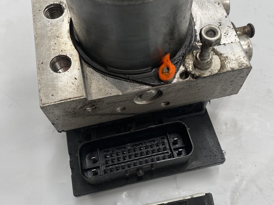 Dodge Durango 2007 conjunto de bomba de freno antibloqueo ABS P52855644AD Foto 4 de 4