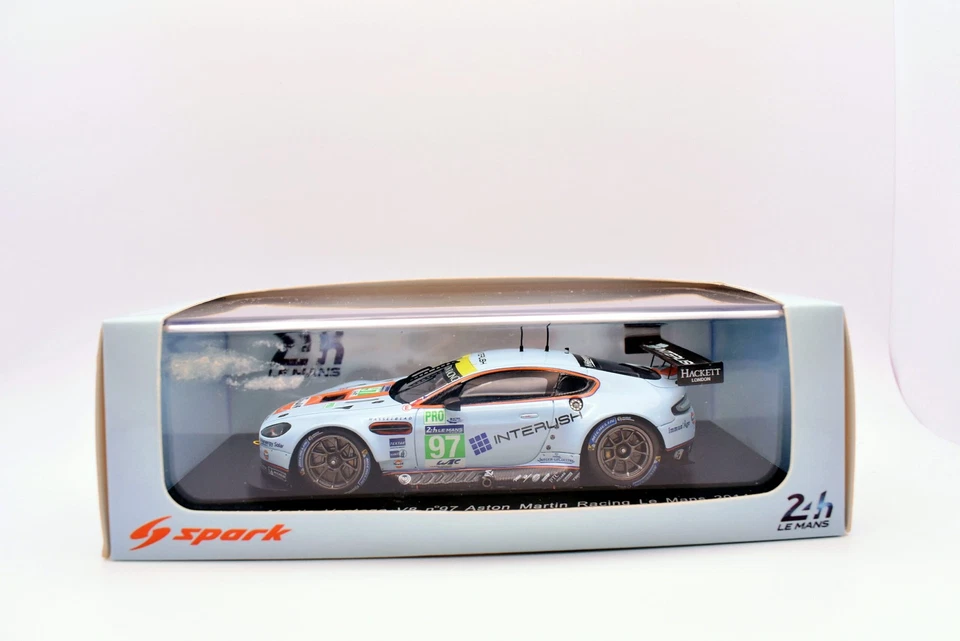 Гоночный автомобиль модель 1:43 Aston Martin Vantage V8 SPARK автомобили 2014 - Изображение 2 из 4