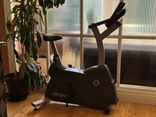 Life Fitness Life Cycle C1 Static Upright Exercise Bike