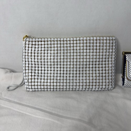 Cartera de noche vintage de malla metálica blanca con correa de cadena y billetera a juego - Imagen 3 de 12