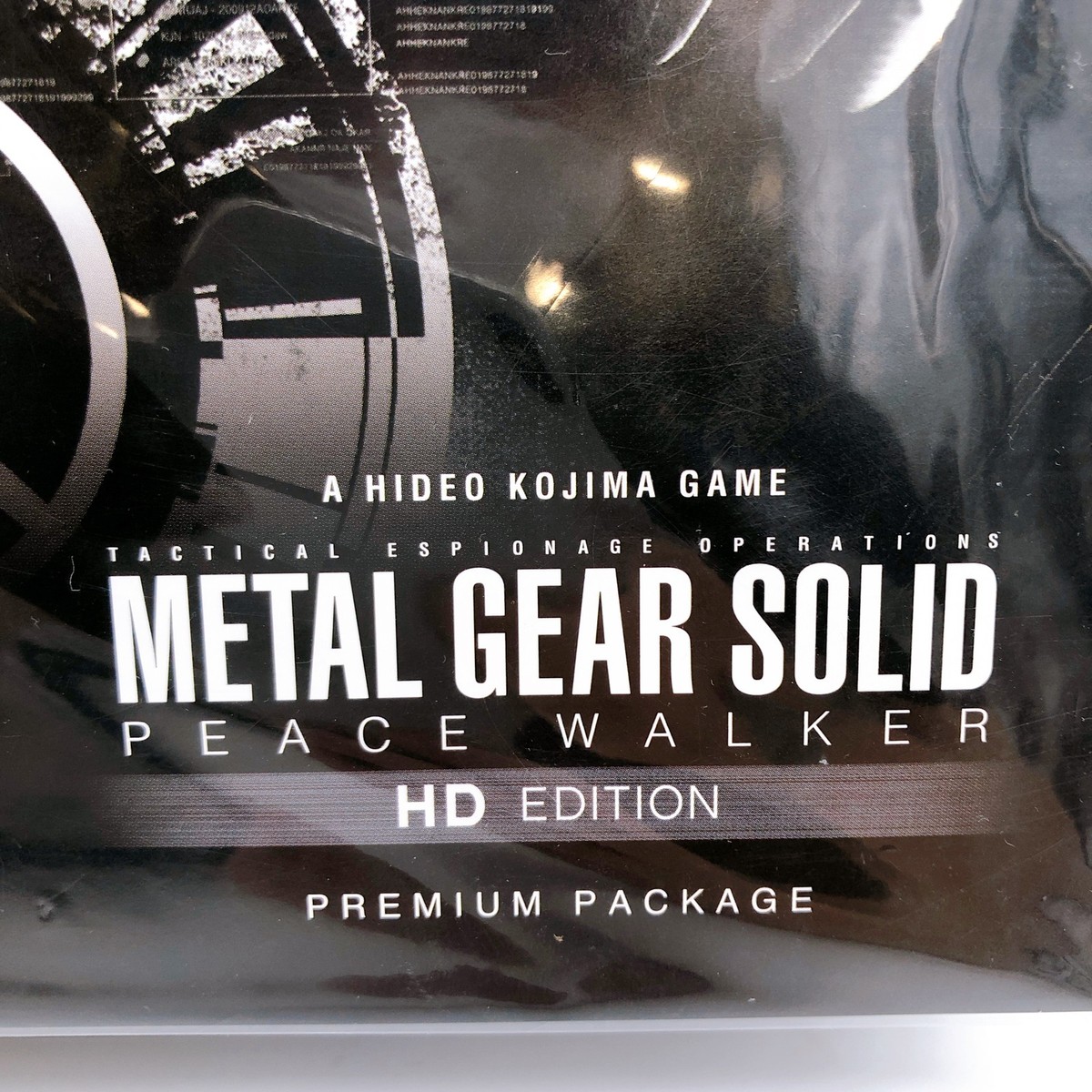 Xbox 360 Metal Gear Solid Peace Walker HD Edition Premium Package