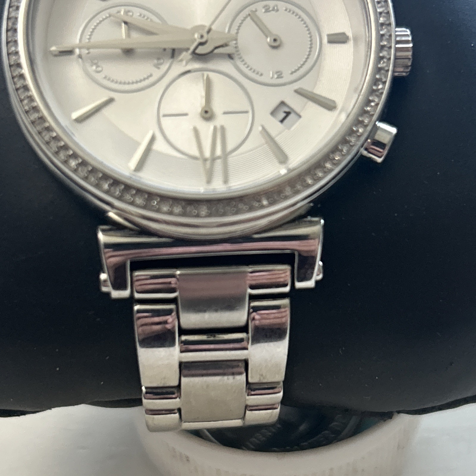 AUTHENTIC MICHAEL KORS SOFIE CRYSTALS SILVER CHRO… - image 2