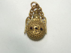 ...Victorian Gold Tone, Bohemian Garnets Container Bottle Pendant/Charm/Fob...