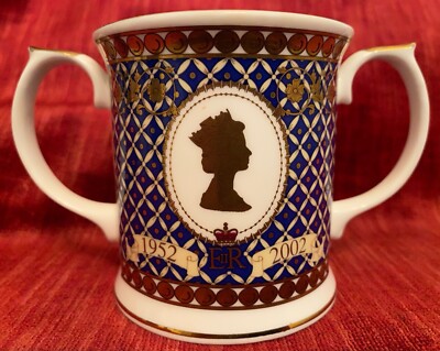 古い皿・精緻・金縁・ユリーネ.マリー女王の窯印・１５cm・ Cop Loving Cup Golden 50th Jubilee 1952 - 2002 Queen Elizabeth II