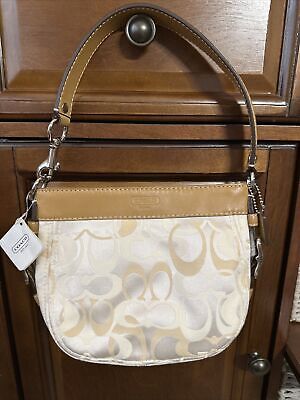 Authentic COACH Zoe Optic Sig Tp Hnd F44109 Brand New With Authentic COACH Zoe Optic Sig Tp Hnd F44109 Brand New With