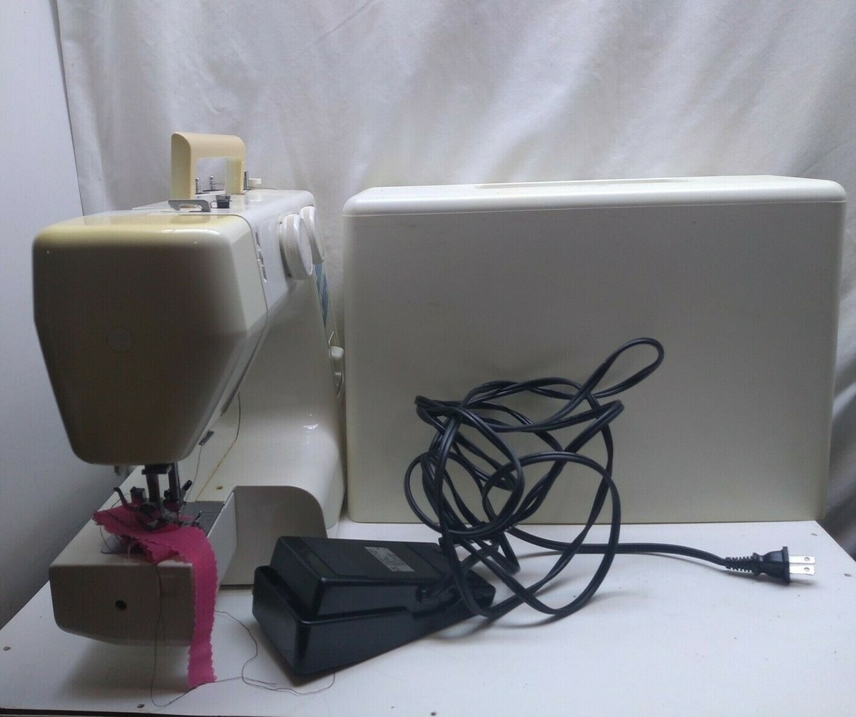 Janome JD 1818 New Home Sewing Machine One step buttonhole Free