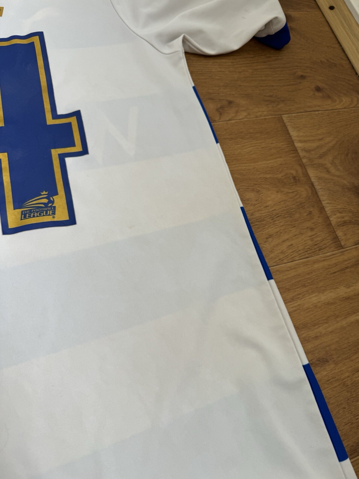 READING ENGLAND 2010 2011HOME FOOTBALL SHIRT JERSEY PUMA Size M  #14 Kebe thumbnail 4