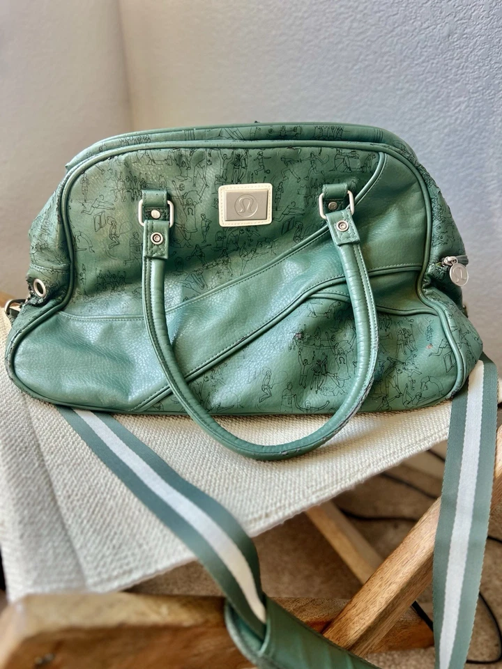 LULULEMON Vintage Y2K Women's Gym Bag Work Bag Pre Owned - Image 2 of 4