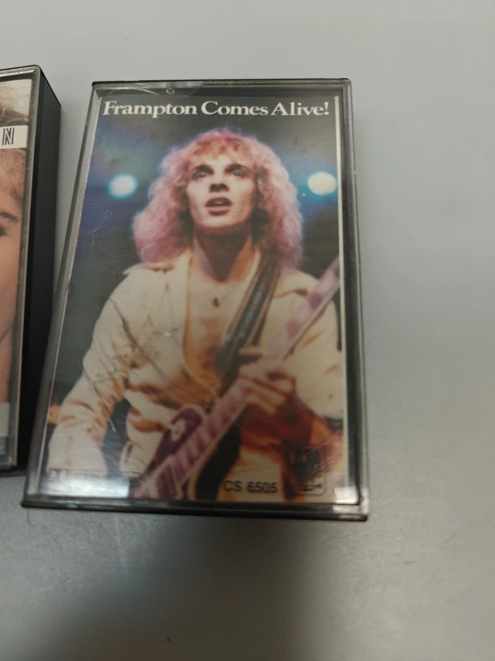 2 Peter Frampton Cassette Tapes Both Tested Comes Alive! & Premonition Best Deal - Image 2 of 4
