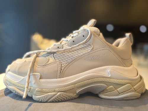 Balenciaga Triple S Luxury Sneakers Eggshell/white Size 43 Excellent Condition
