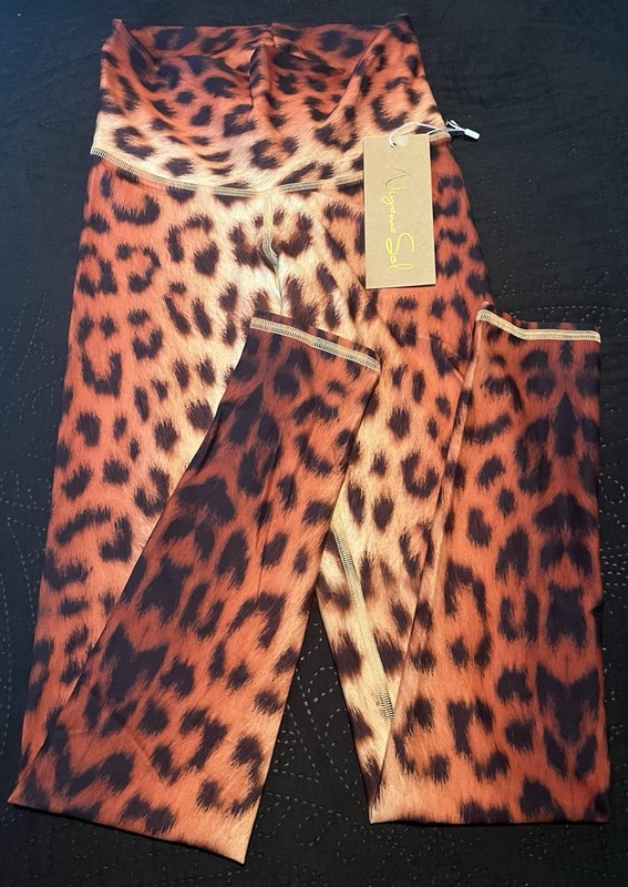 Niyama Sol Barefoot Leggings Size S NWT
