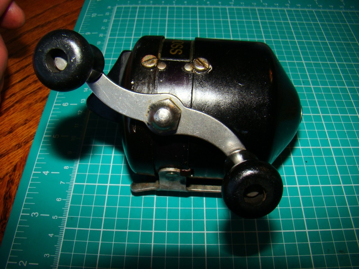 ワビサビダンゴ W0759 AR ZEBCO 700 HOSS USA MADE HEAVY DUTY DIRECT DRIVE SPINCAST