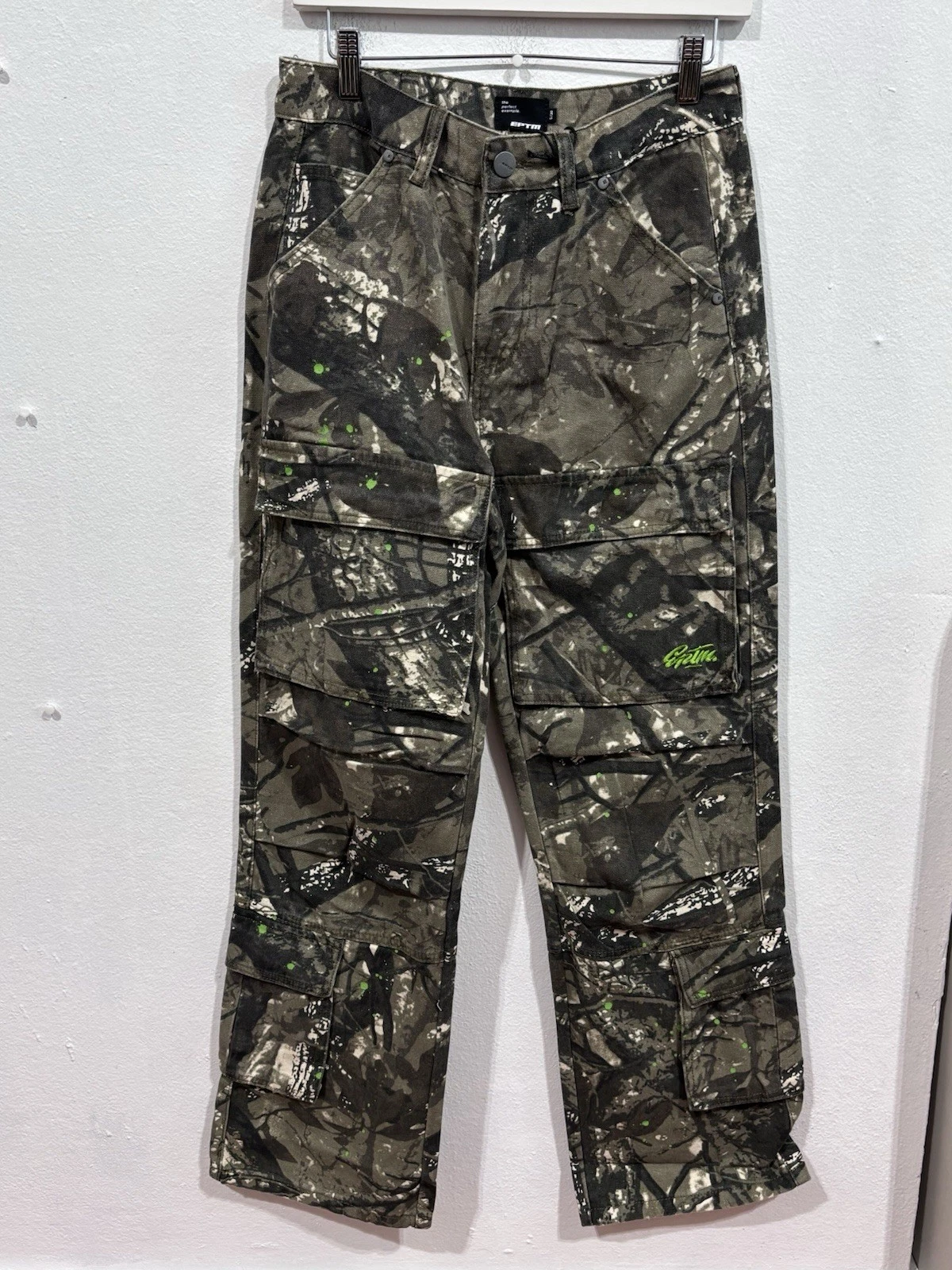 EPTM CARGO PANTS - HUNTER GREEN CAMO NEW SIZE S 100% AUTHENTIC
