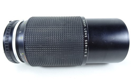 Nikon 70-210mm F4 Series-E AIS Manual Focus Macro Zoom Lens with Accessories. - Picture 5 of 6