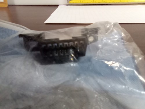 GM Genuine Parts 12110250 Multi Purpose Wiring Connector Body - Picture 6 of 7